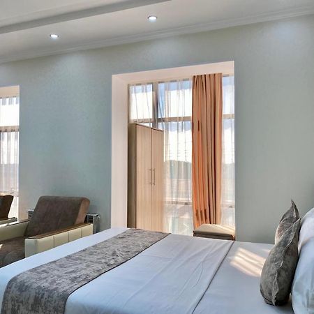 Comfort Hotel Turkistan Dış mekan fotoğraf